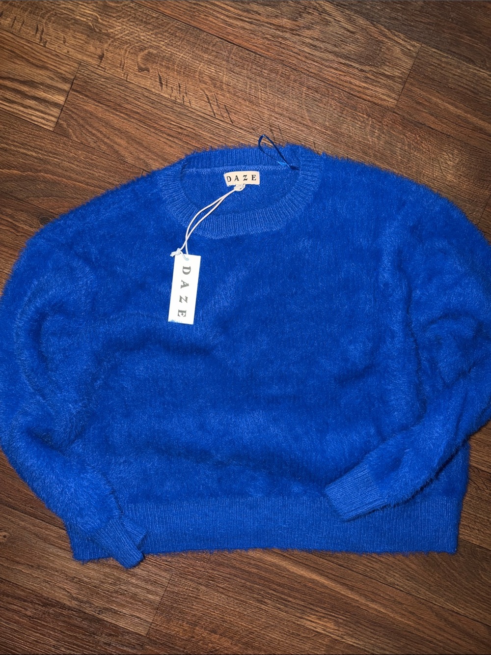 Daze Fuzz Pullover